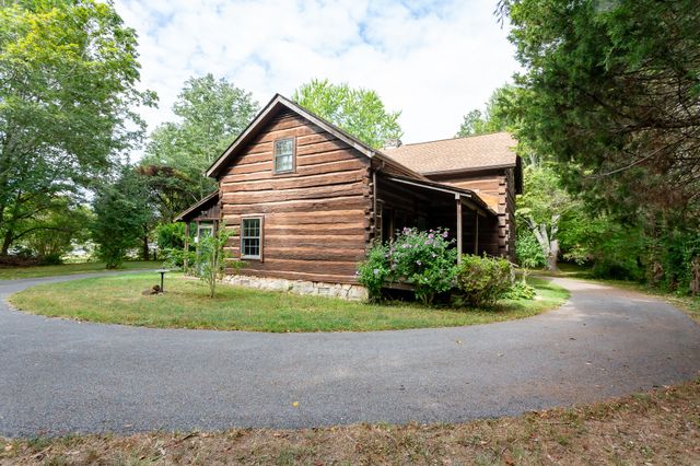 3357 Pembroke Road, Clarksville, TN 37042