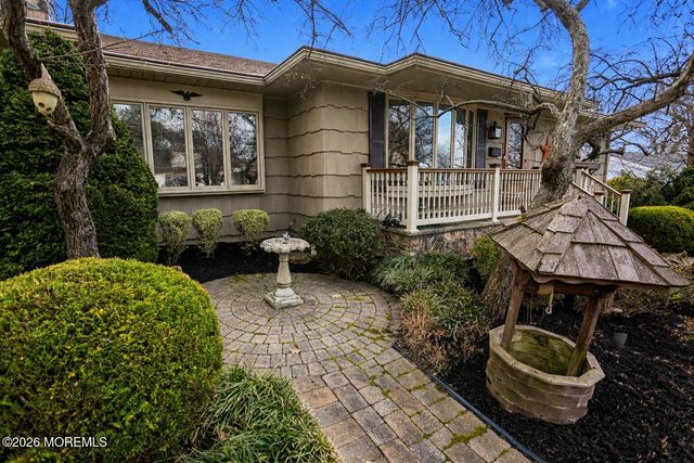 34 Douglas Street, Sayreville, NJ 08872