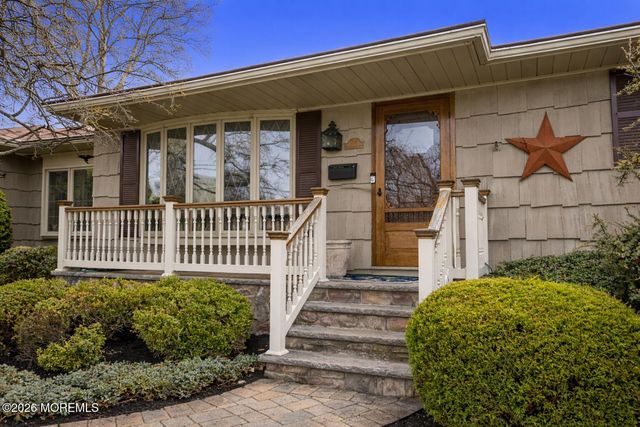 34 Douglas Street, Sayreville, NJ 08872