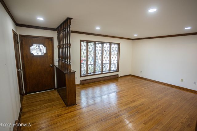 34 Douglas Street, Sayreville, NJ 08872