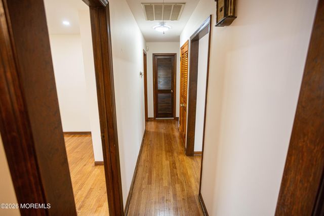 34 Douglas Street, Sayreville, NJ 08872