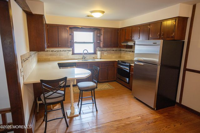 34 Douglas Street, Sayreville, NJ 08872