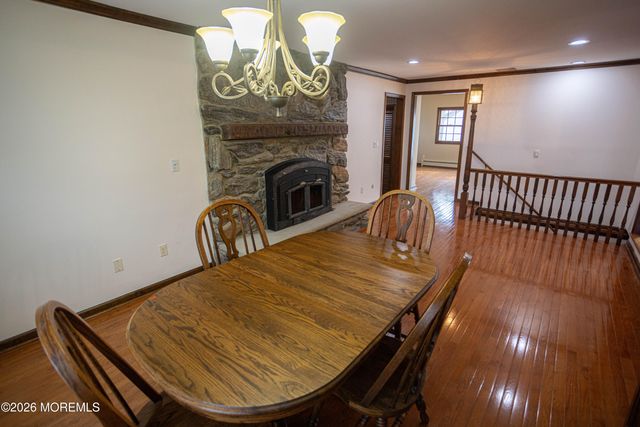 34 Douglas Street, Sayreville, NJ 08872