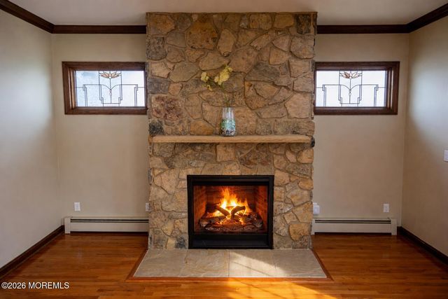 34 Douglas Street, Sayreville, NJ 08872