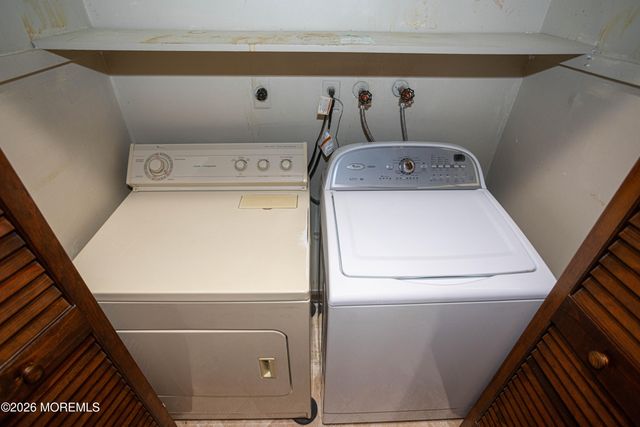 34 Douglas Street, Sayreville, NJ 08872