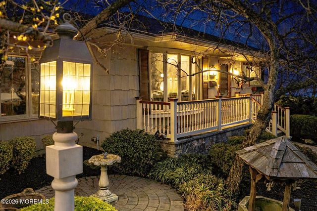 34 Douglas Street, Sayreville, NJ 08872