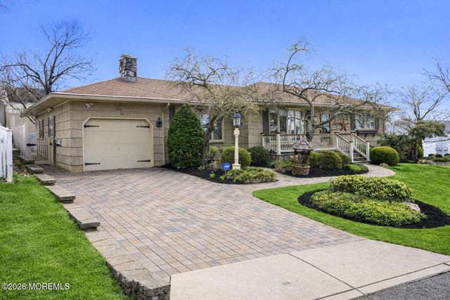 34 Douglas Street, Sayreville, NJ 08872