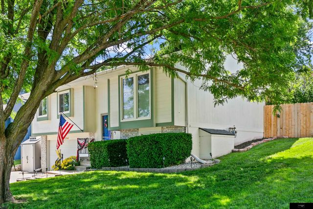 12941 Crown Point Avenue, Omaha, NE 68164