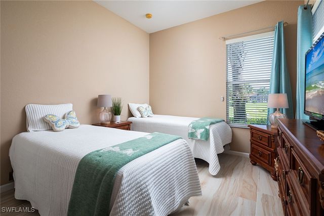 10304 Wishing Stone CT, Bonita Springs, FL 34135