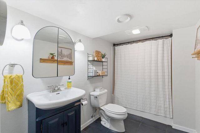 127 Thomson Lane, Oregon, WI 53575