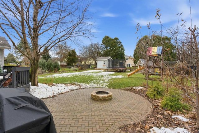 127 Thomson Lane, Oregon, WI 53575