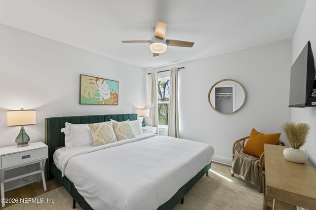 925 2ND Avenue S, Jacksonville Beach, FL 32250