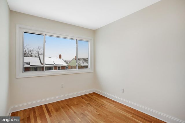 720 DECATUR ST NE, Washington, DC 20017