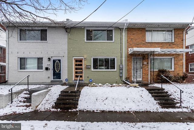 720 DECATUR ST NE, Washington, DC 20017