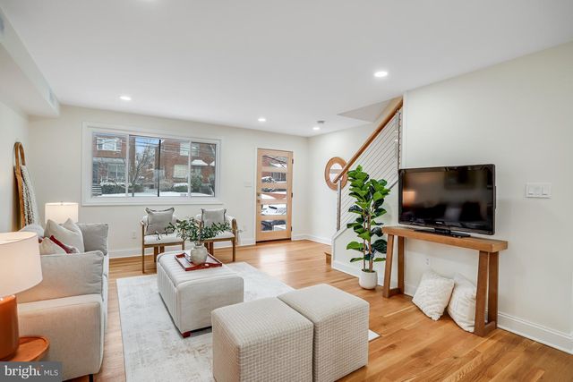 720 DECATUR ST NE, Washington, DC 20017