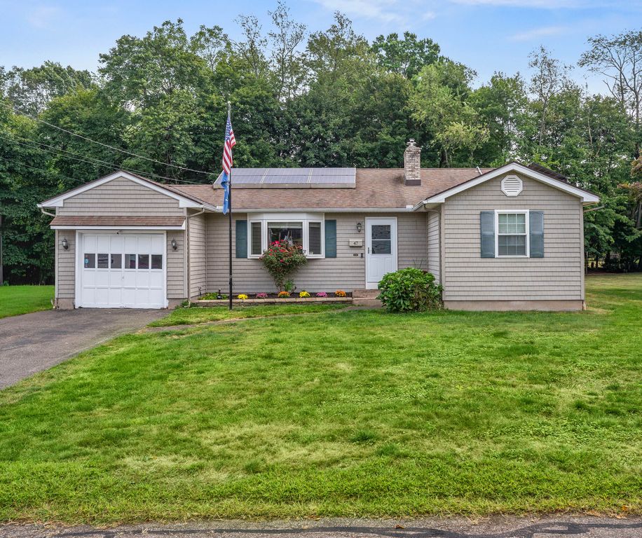 47 Hampshire Road, Meriden, CT 06450