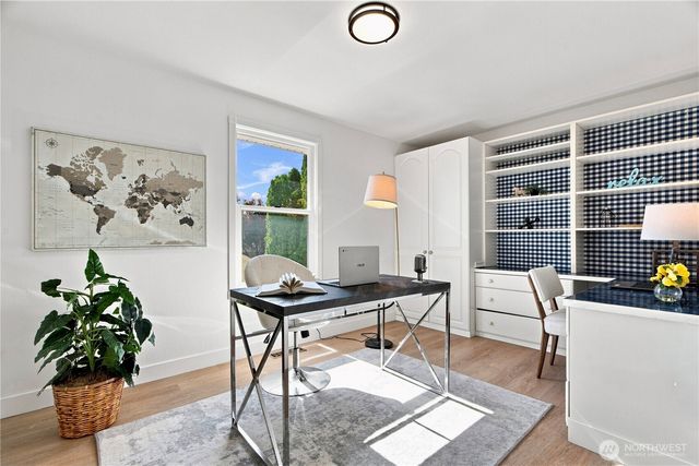17219 NE 16th Place, Bellevue, WA 98008