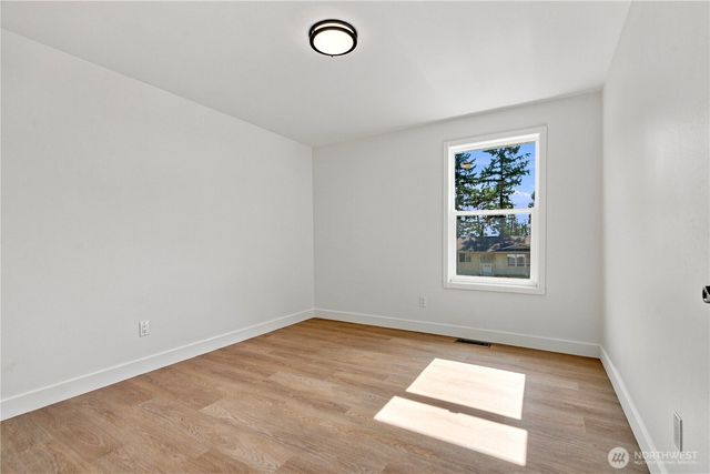17219 NE 16th Place, Bellevue, WA 98008