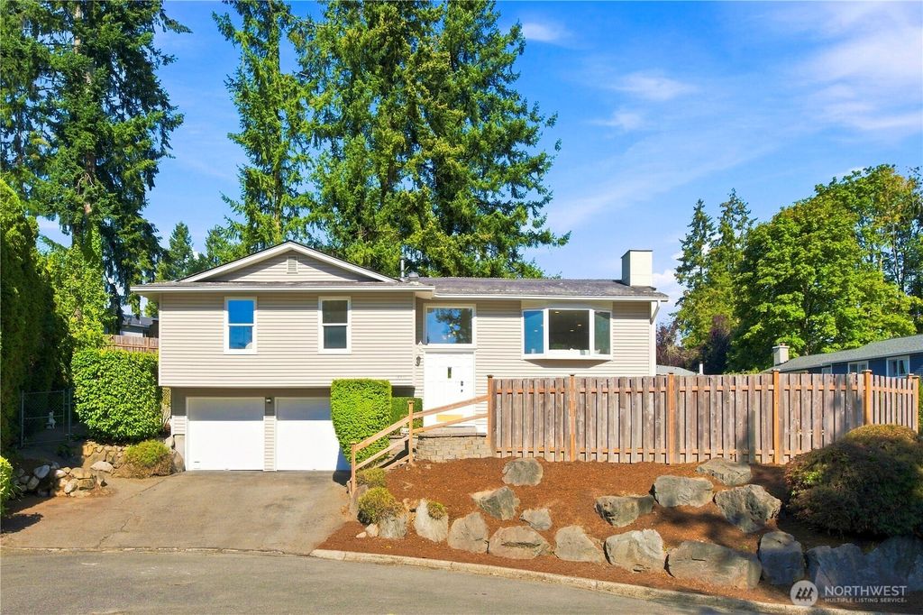 17219 NE 16th Place, Bellevue, WA 98008