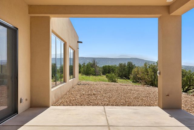 19 Anasazi Trail, Sandia Park, NM 87047