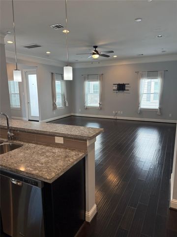 2522 Hutchins Street, Houston, TX 77004