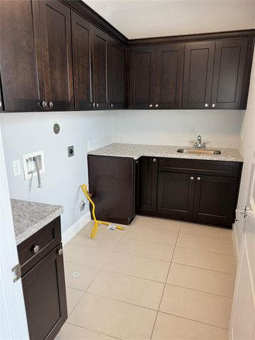 2522 Hutchins Street, Houston, TX 77004