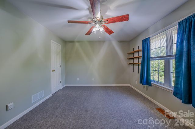 102 Forest Lake Drive, Asheville, NC 28803