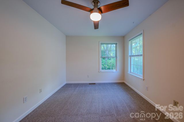 102 Forest Lake Drive, Asheville, NC 28803