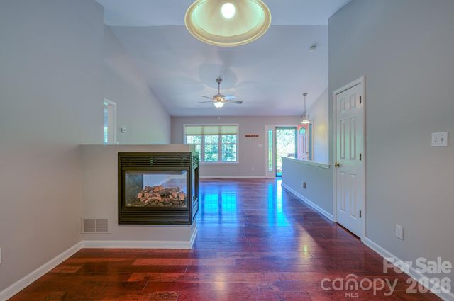 102 Forest Lake Drive, Asheville, NC 28803