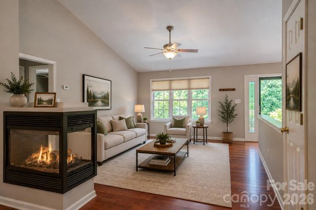 102 Forest Lake Drive, Asheville, NC 28803