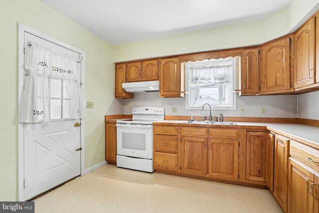 9 E MAIN STREET, Newville, PA 17241