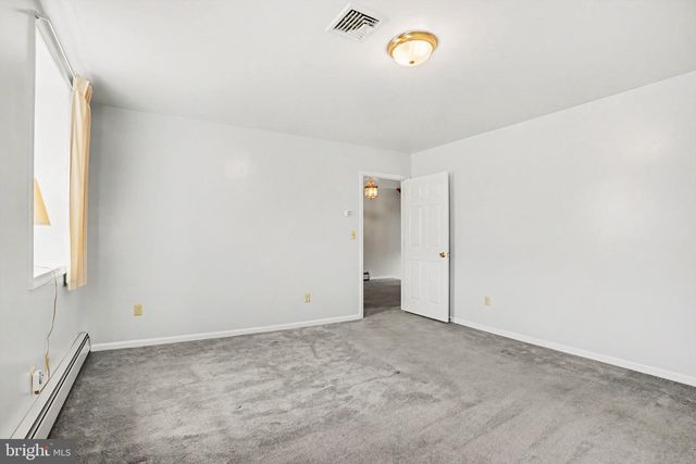 9 E MAIN STREET, Newville, PA 17241