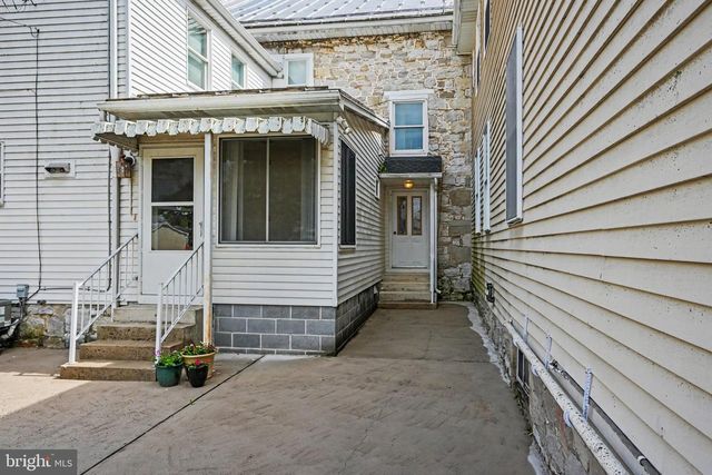 9 E MAIN STREET, Newville, PA 17241
