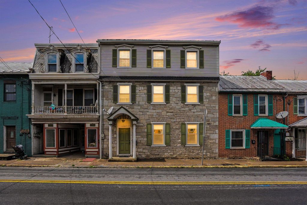 9 E MAIN STREET, Newville, PA 17241