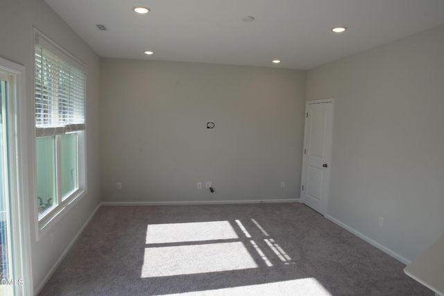 2709 Hunter Woods Drive, Apex, NC 27502