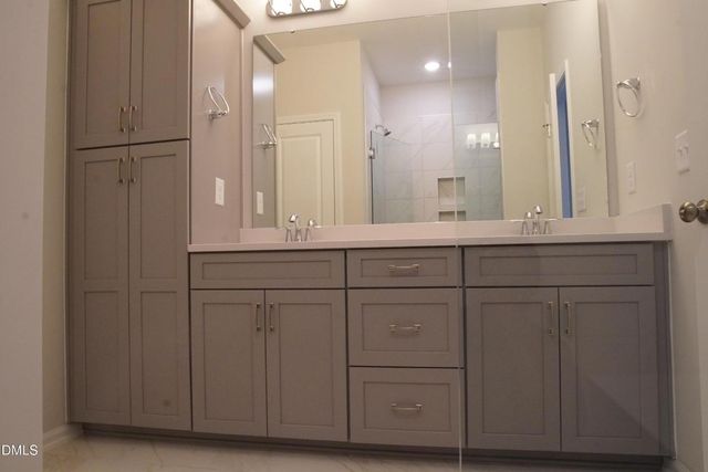 2709 Hunter Woods Drive, Apex, NC 27502