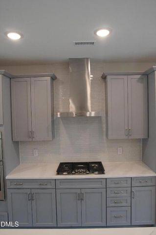 2709 Hunter Woods Drive, Apex, NC 27502