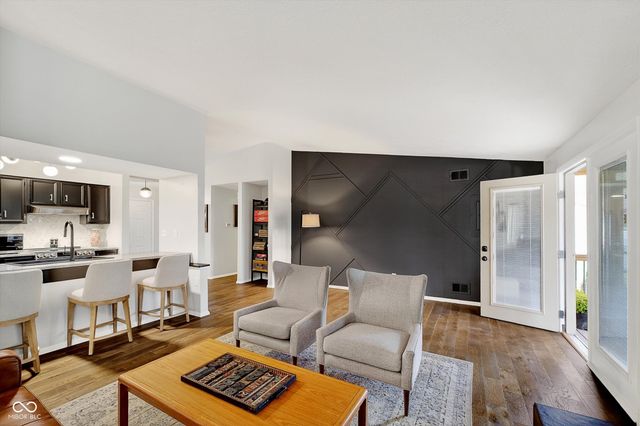 11573 Creek Side Lane, Carmel, IN 46033