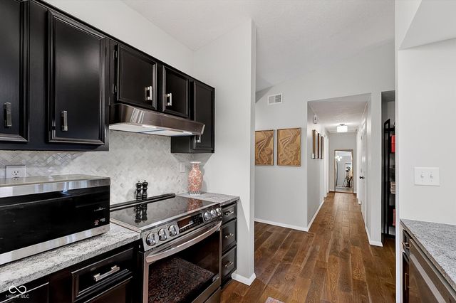 11573 Creek Side Lane, Carmel, IN 46033