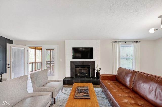 11573 Creek Side Lane, Carmel, IN 46033