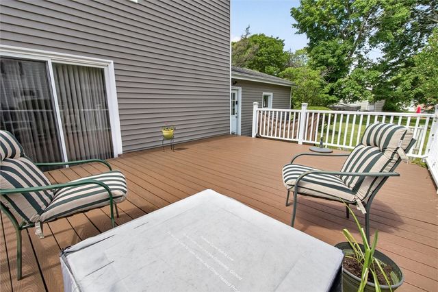 2 Bryn Mawr Road, Gates, NY 14624