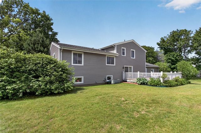 2 Bryn Mawr Road, Gates, NY 14624