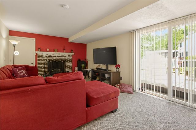 2 Bryn Mawr Road, Gates, NY 14624