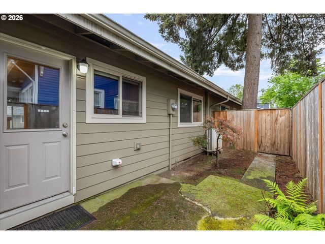 9334 N LOMBARD St 9, Portland, OR 97203