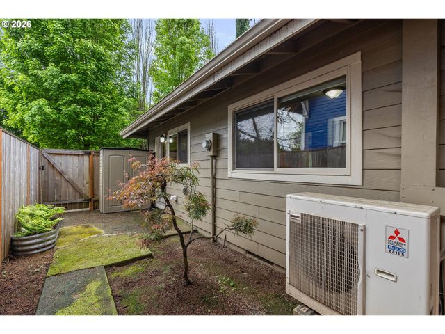 9334 N LOMBARD St 9, Portland, OR 97203