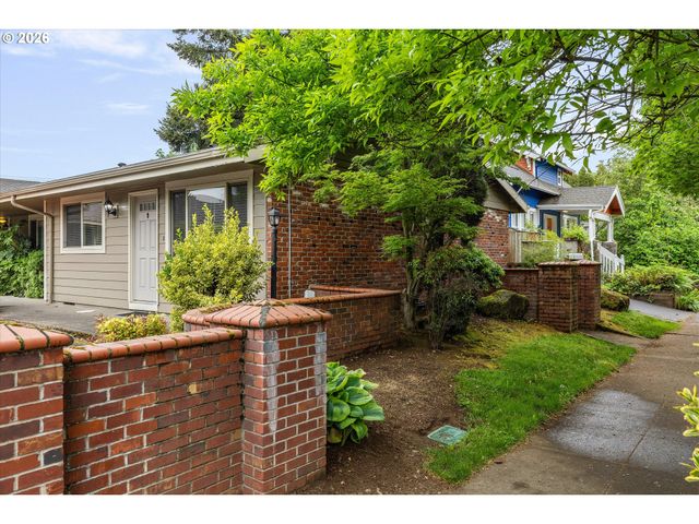 9334 N LOMBARD St 9, Portland, OR 97203