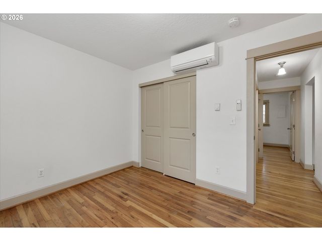 9334 N LOMBARD St 9, Portland, OR 97203