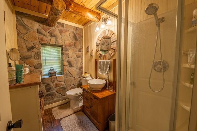 N12203 BEAR CAVE ROAD, Athelstane, WI 54104