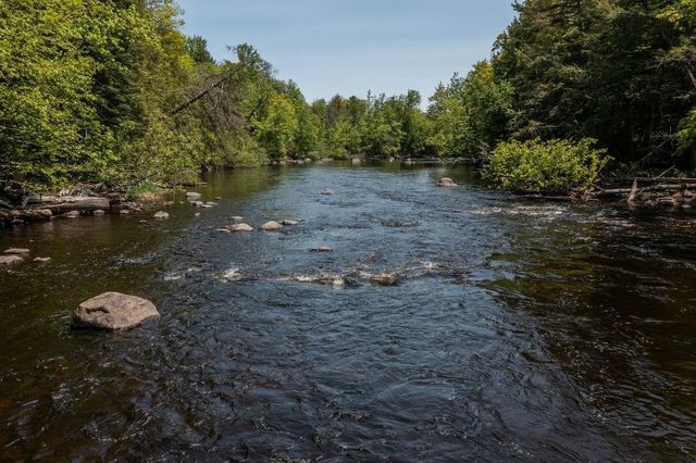 N12203 BEAR CAVE ROAD, Athelstane, WI 54104