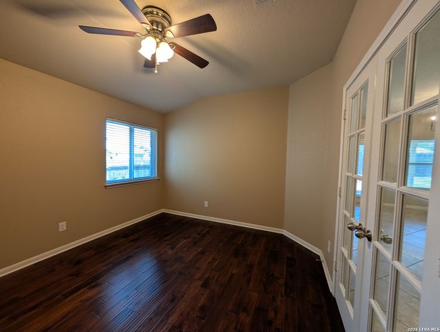 1337 LAUREN ST, New Braunfels, TX 78130